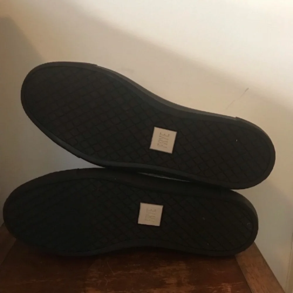 Frye Gates High Tiger Tattoo Fashion Sneaker